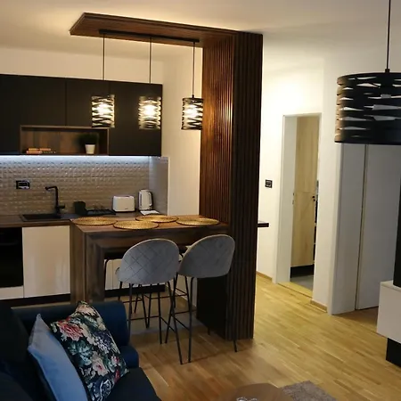 W Apartment *